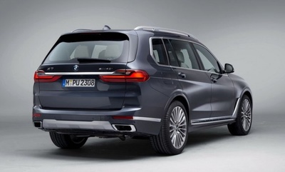 BMW     BMW X7 G07 (,  2)