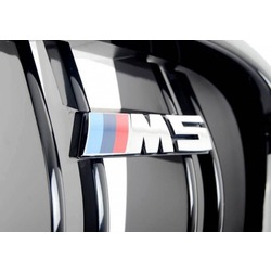 BMW Performance    M Performance  BMW M5 F10.  2