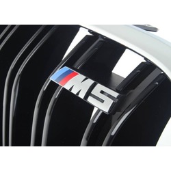 BMW   M5  BMW F10 5-.  2