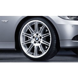 BMW     M Double-Spoke 225